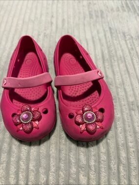 CROCS Kids Pink Floral Mary Jane Sandals